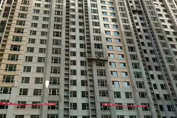 沈阳电动吊篮长度限制：安全与法规的双重保障